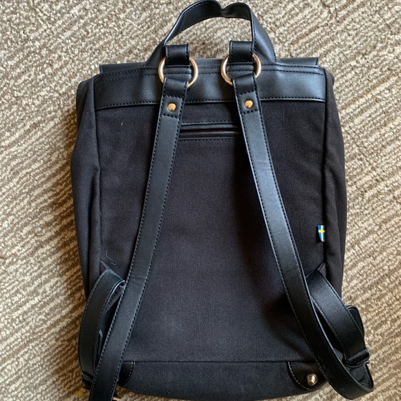 Gaston Luga Backpack - Picture 7 of 11